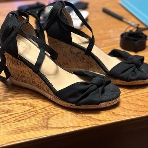 APT 9 Peep Toe Wedge